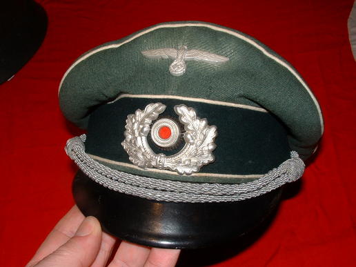 INFANTRY OFFICERS 'saddle' shaped visor cap.