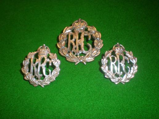 WW1 RFC Officer's silver cap and collar badge set.