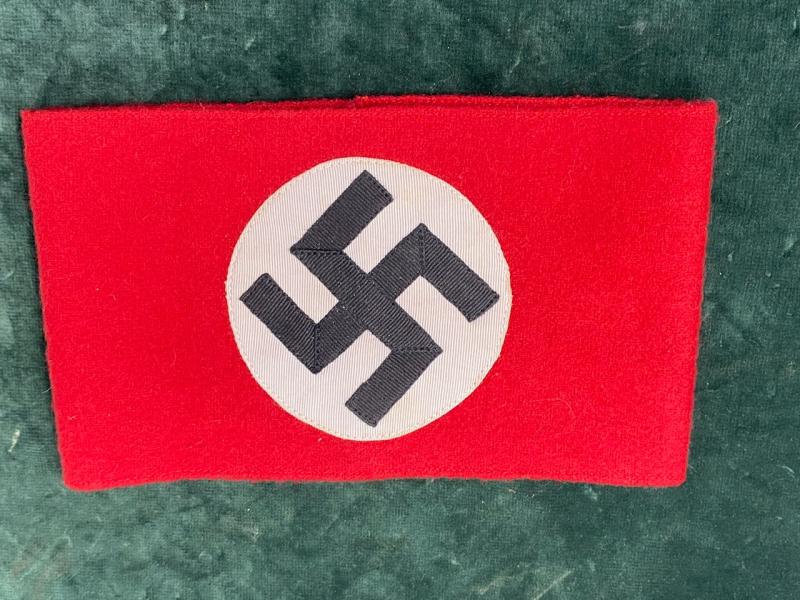 EARLY ALL WOOL NSDAP PARTY ARMBAND.