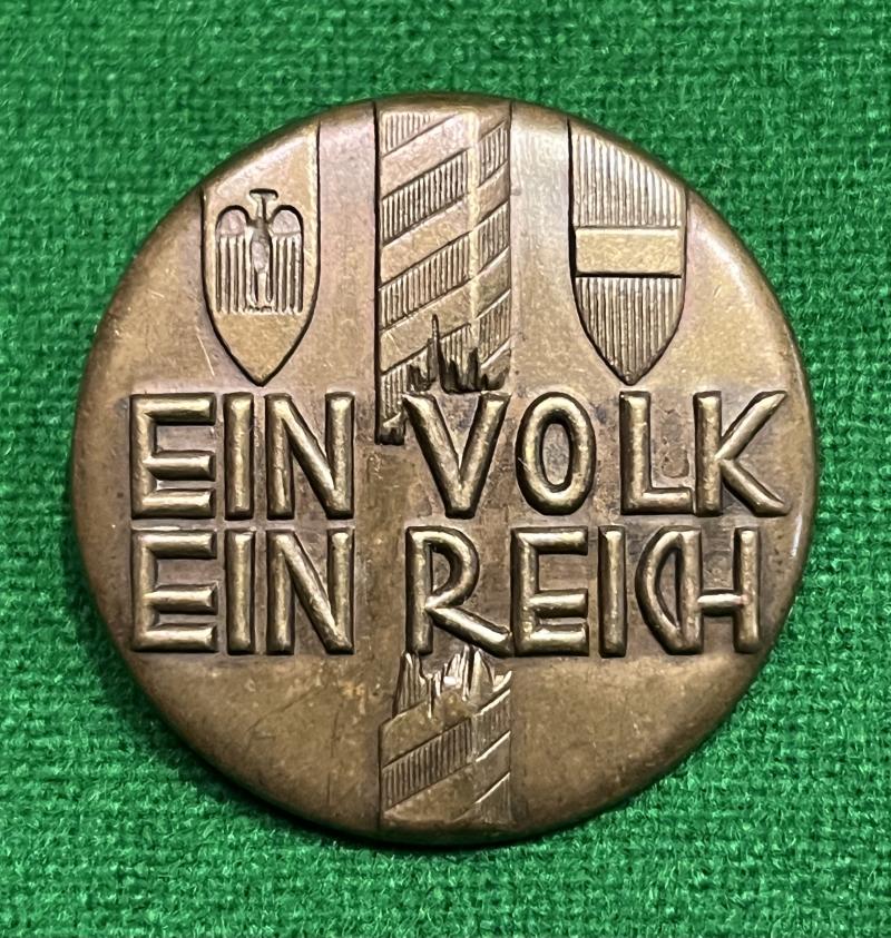 Ein Volk, Ein Reich Day Badge.