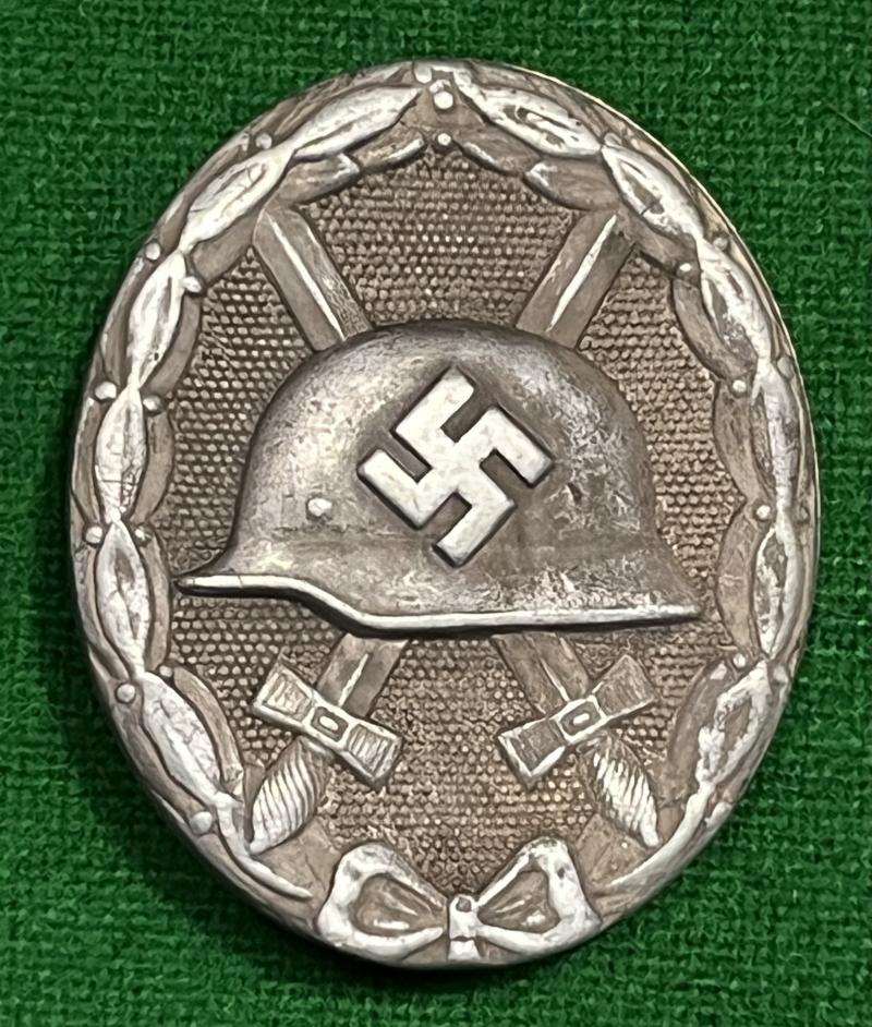 1939 Silver Wound Badge - Klein & Quenzer A.G.