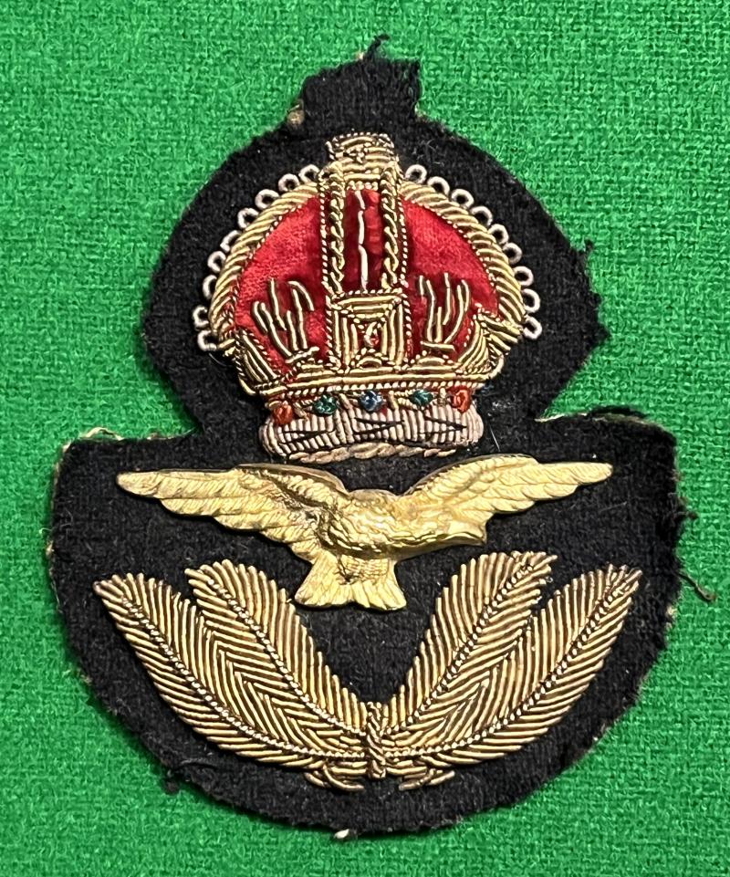 RAF Officer Rank Service Dress cap badge.