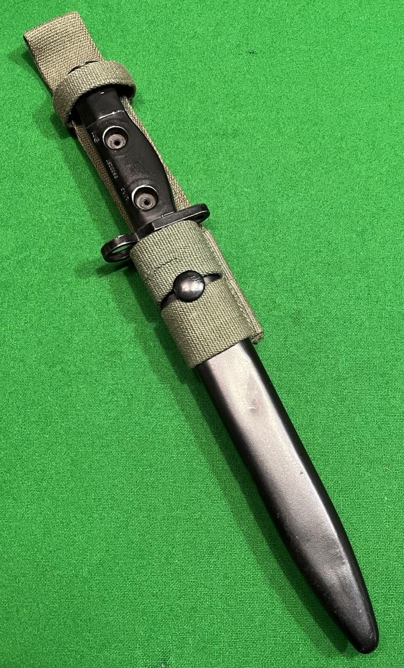 SLR Bayonet (L1A3) & Frog.