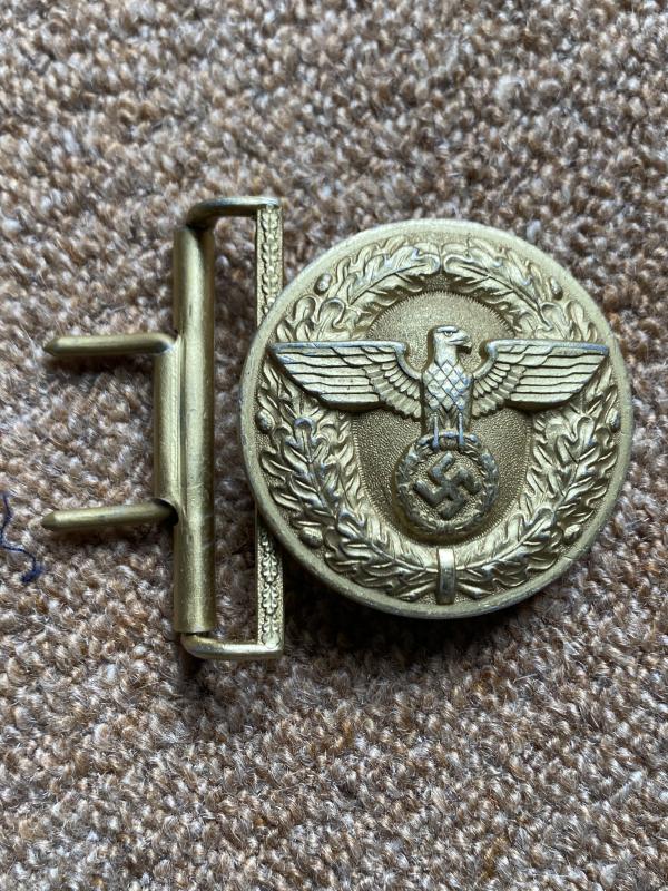 LARGE POLITICAL LEADERS BELT BUCKLE.