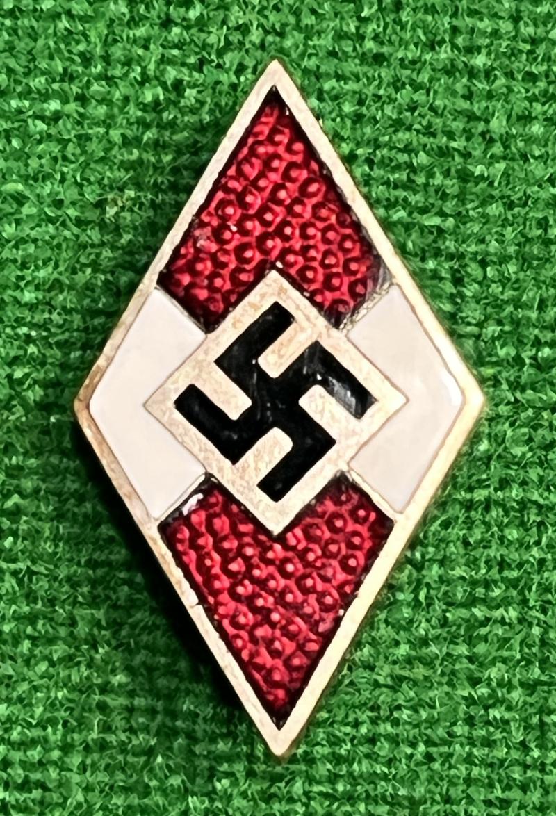 HJ Member's Diamond Membership pin.