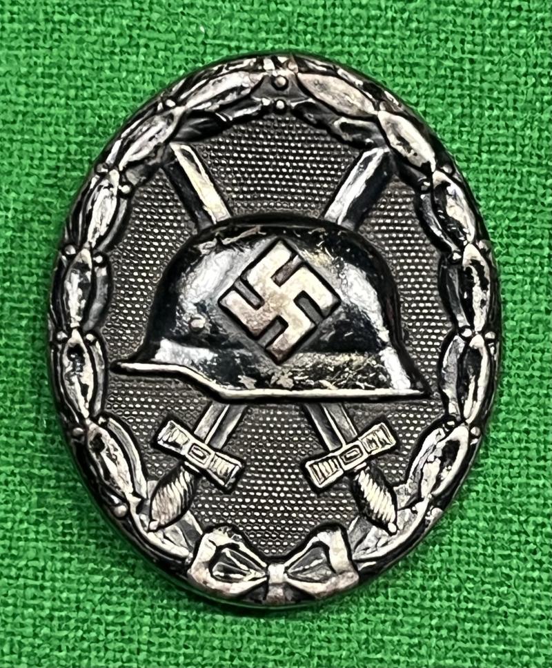 WW2 1939 Black Wound Badge - Steinhauer & Luck