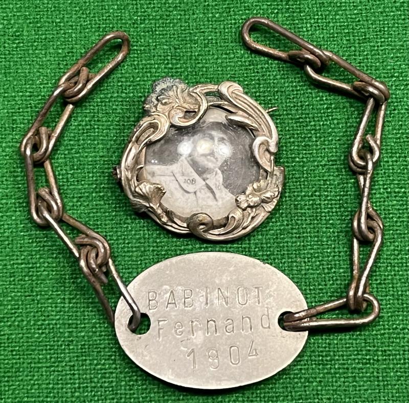 WW1 French Dog Tag and Brooch.
