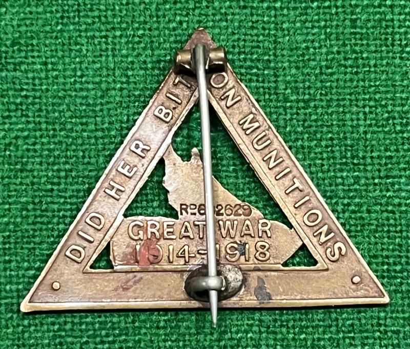 WW1 Speed Up Munitions and Guns woman war worker badge