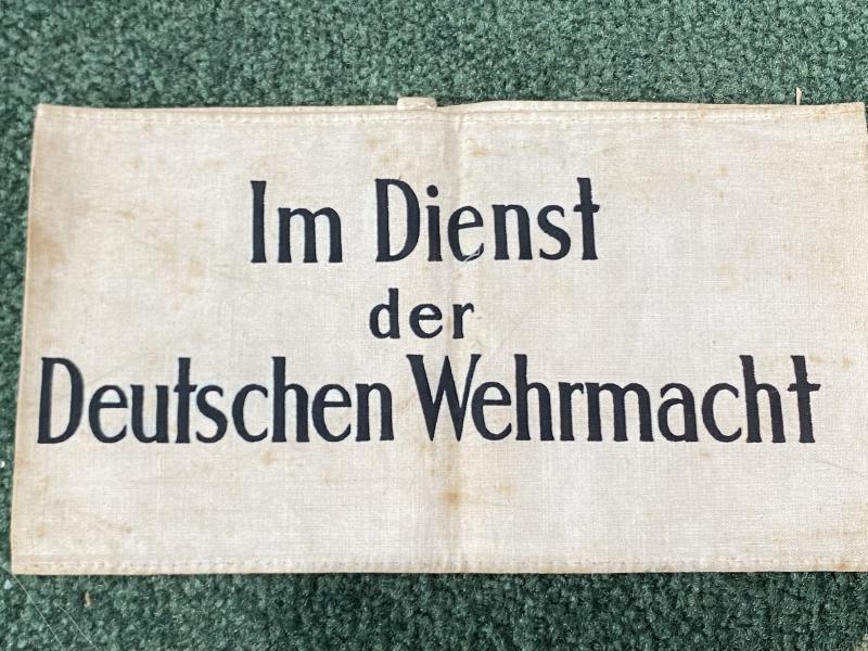 IM DIENST DE DEUTCHEN WEHRMACHT ARMBAND