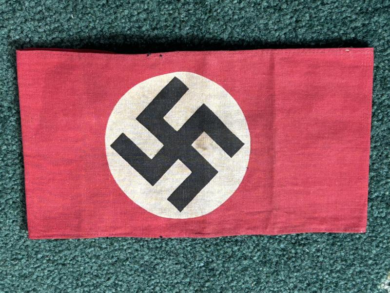 PLAIN COTTON PRINTED NSDAP ARMBAND.
