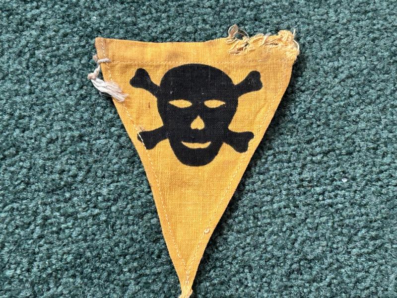 WW2 GERMAN SMALL MINE WARNING PENANT.