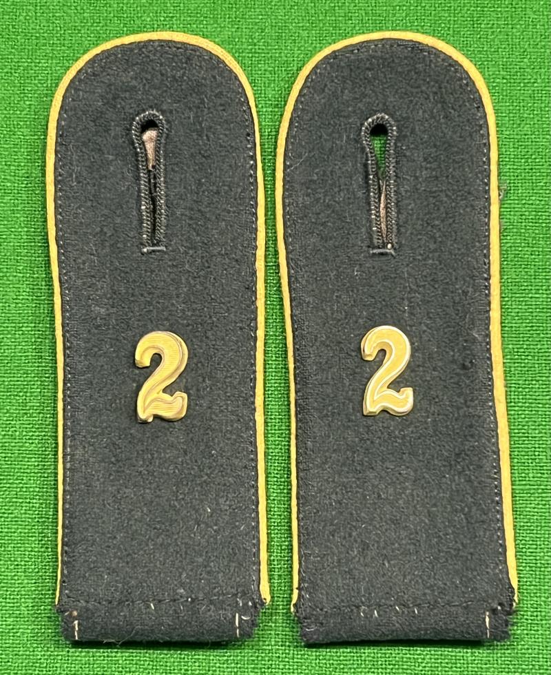 WW2 German M36 Signals shoulder boards.