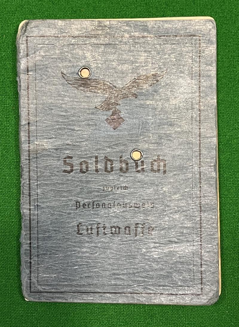 Luftwaffe Soldbuch.