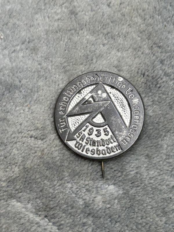 A THIRD REICH SA DONATION ‘TINNIE’ FROM 1935.