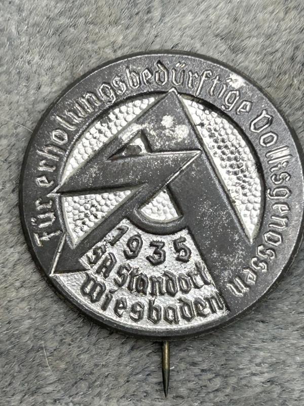 A THIRD REICH SA DONATION ‘TINNIE’ FROM 1935.