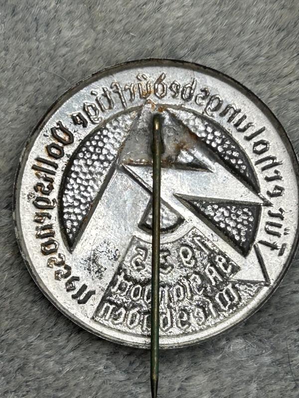A THIRD REICH SA DONATION ‘TINNIE’ FROM 1935.