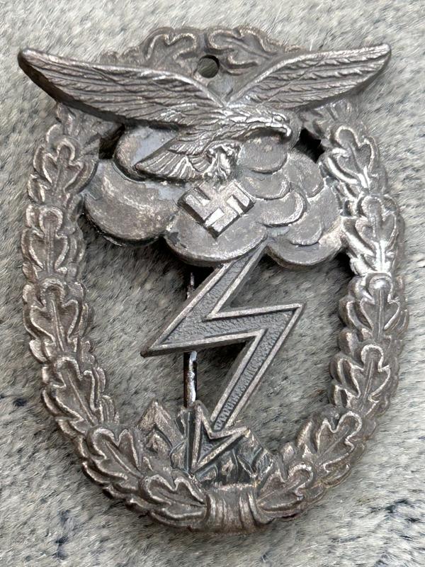LUFTWAFFE GROUND COMBAT BADGE.