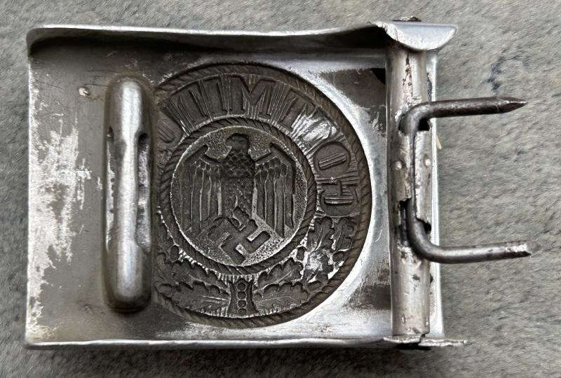 THIRD REICH PEBBLED ALLOY WEHRMACHT BELT BUCKLE.