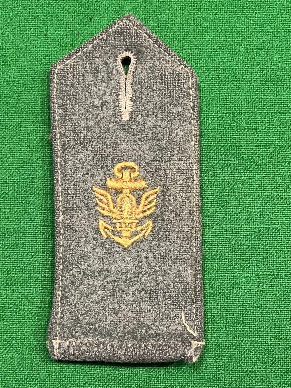 WW2 Kriegsmarine Coastal Artillery shoulder board.