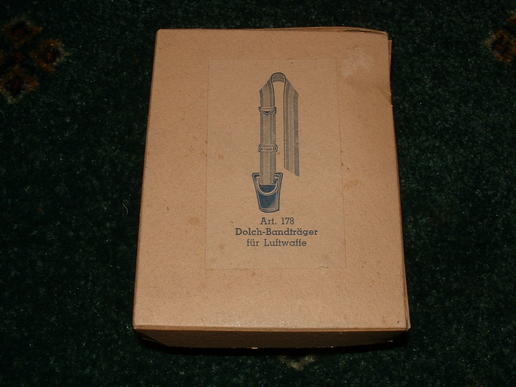 MINT ORIGINAL BOX OF LUFTWAFFE DAGGER HANGER CLIPS.