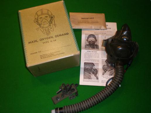 WW2 USAAF Type A-14 Oxygen Mask  Boxed.