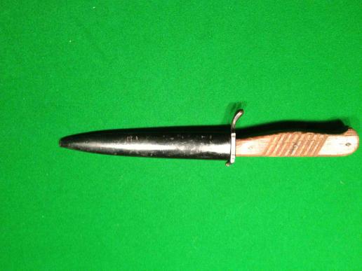 WW1 German Fighting Knife.