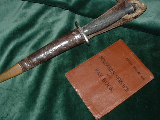 3rd.Pattn. FAIRBURN SYKES DAGGER, NAMED AND WITH MATCHING PAYBOOK.