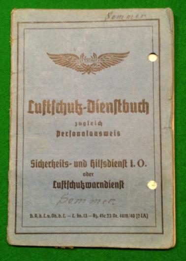 Luftschutz Dienstbuch ~ Service Book.
