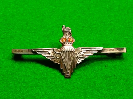 WW2 silver Parachute Regiment bar brooch.
