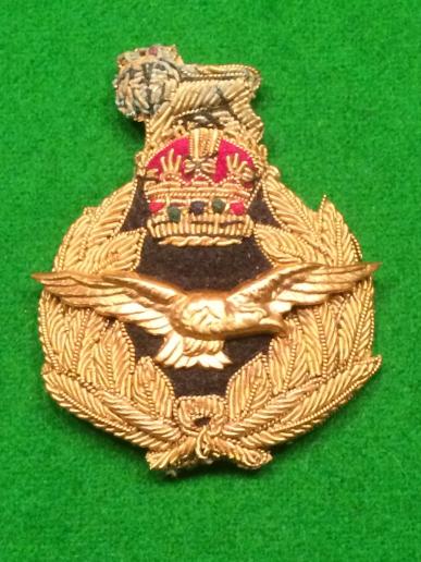 WW2 RAF Air Rank Officer's cap badge.