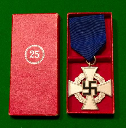 Boxed 25 Year Faithful Service Cross.