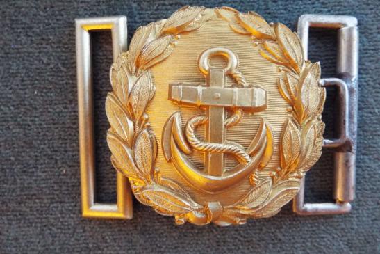 LARGE THIRD REICH GILDED BUCKLE FOR NAVAL BROCADE BELT.