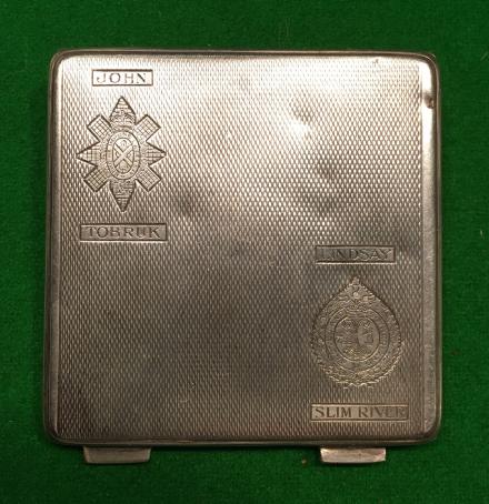 WW2 ' Memorial ' Lady's Silver Compact.