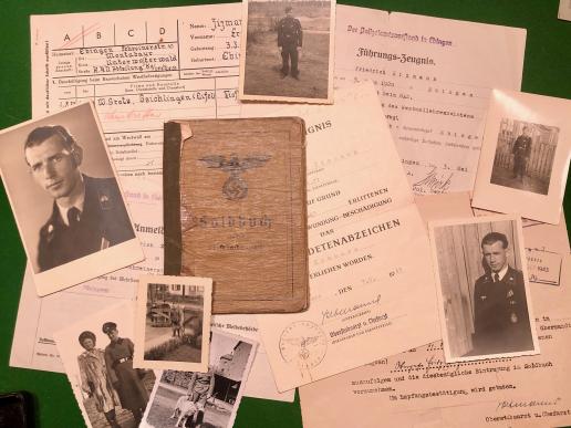 Pz.Rgt.27 Soldbuch/Paperwork Grouping.