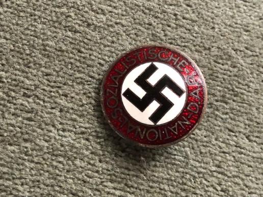 NSDAP MEMBERSHIP 23mm ENAMEL PINBACK BADGE.(2)