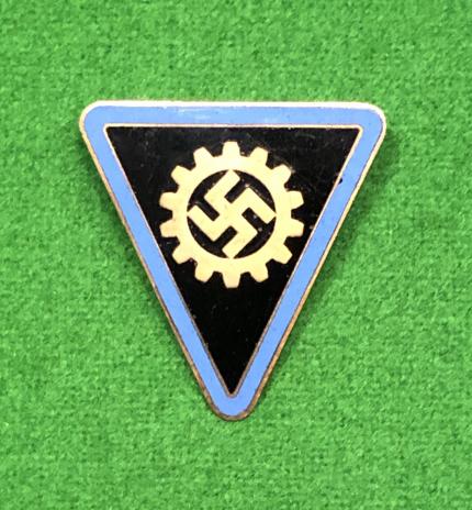 German Labour Front (DAF) Women’s Badge.