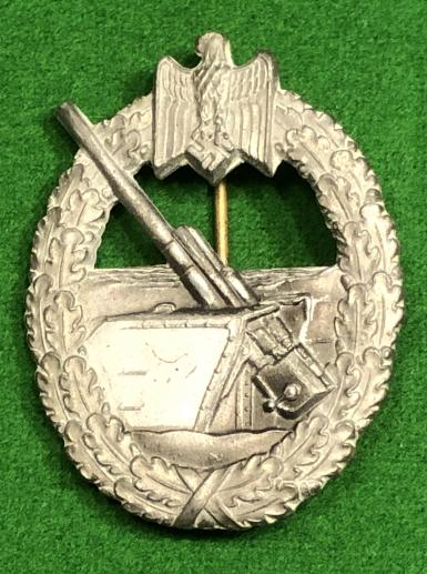 WW2 Marine/Coastal Artillery War Badge.