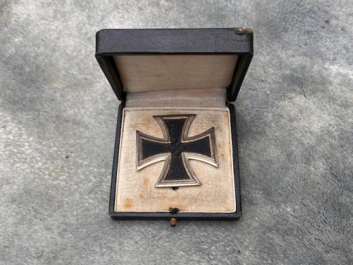 THIRD REICH CASED IRON CROSS 1ST. CLASS. L/52. 