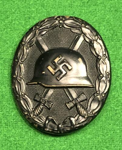 WW2 1939 Black Wound Badge.