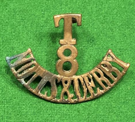 WW1 8th Battalion Notts & Derby Regiment Shoulder Title.