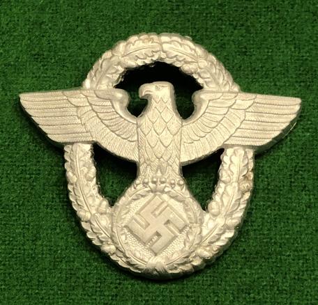 WW2 German 2nd Patt. Police Cap Badge.