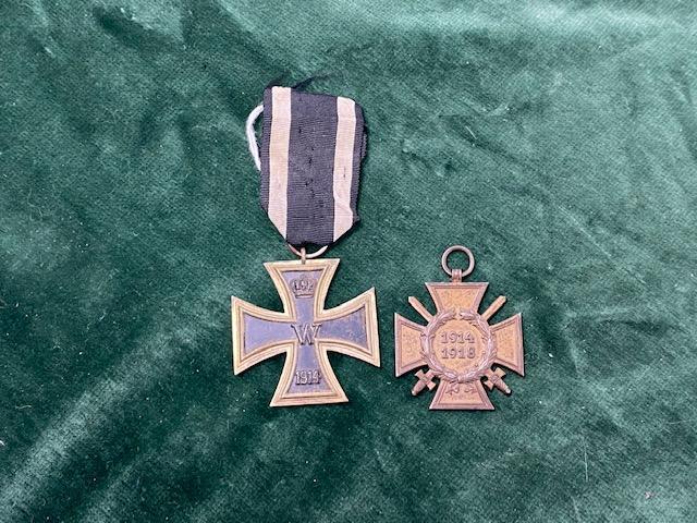 WW1 EK2 AND WAR CROSS OF HONOUR.