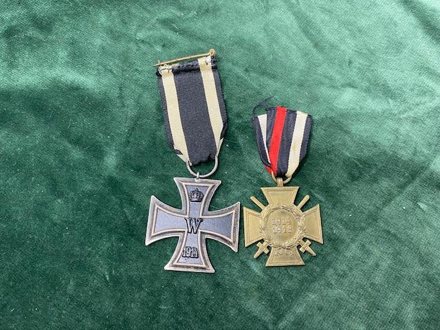 WW1 IMPERIAL EK2 (maker marked)AND CROSS OF HONOUR