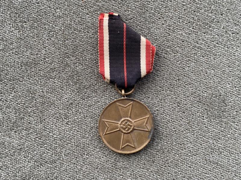 THIRD REICH WAR MERIT MEDAL.