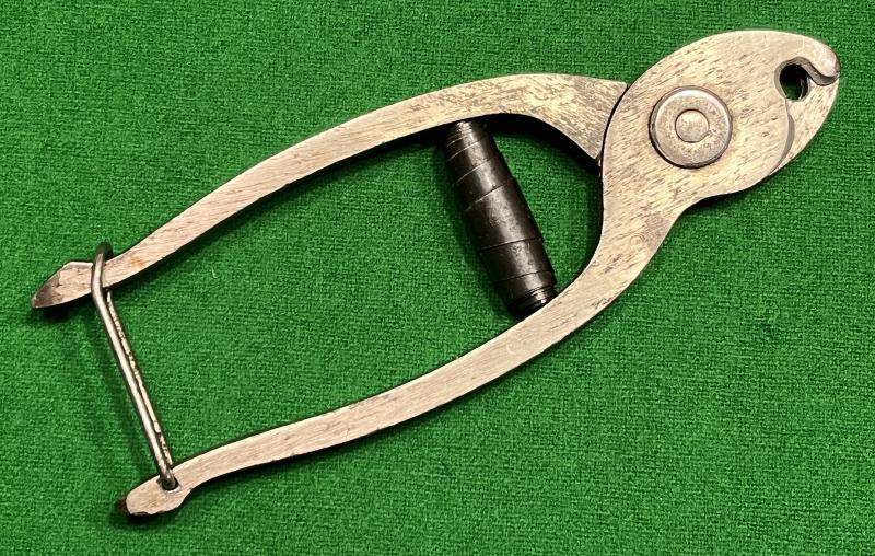 SOE Crimping Tool, Type 6.