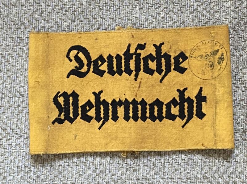 YELLOW DEUTSCHE WEHRMACHT ARMBAND.