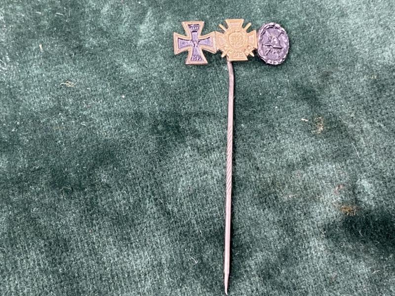 MINIATURE IMPERIAL GERMAN 3 MEDAL STICK PIN.