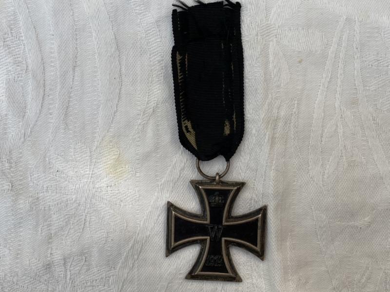 IMPERIAL GERMAN IRON CROSS 2nd CLASS WITH RIBBON.