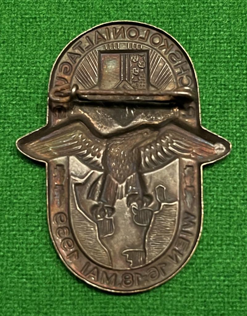 1939 Vienna Reich Colonial League Day badge.