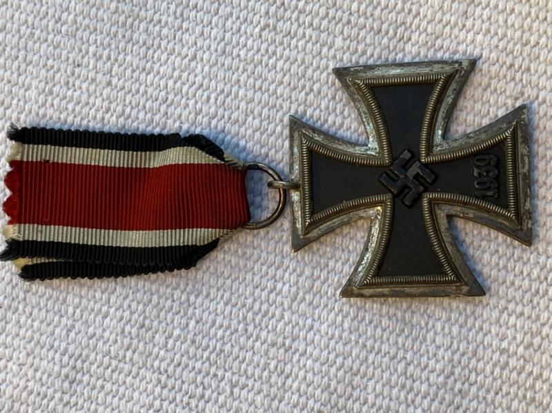 THIRD REICH IRON CROSS II CLASS WITH RIBBON.